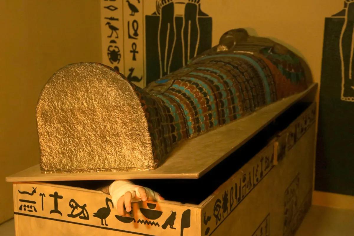 Pharaoh's Tomb